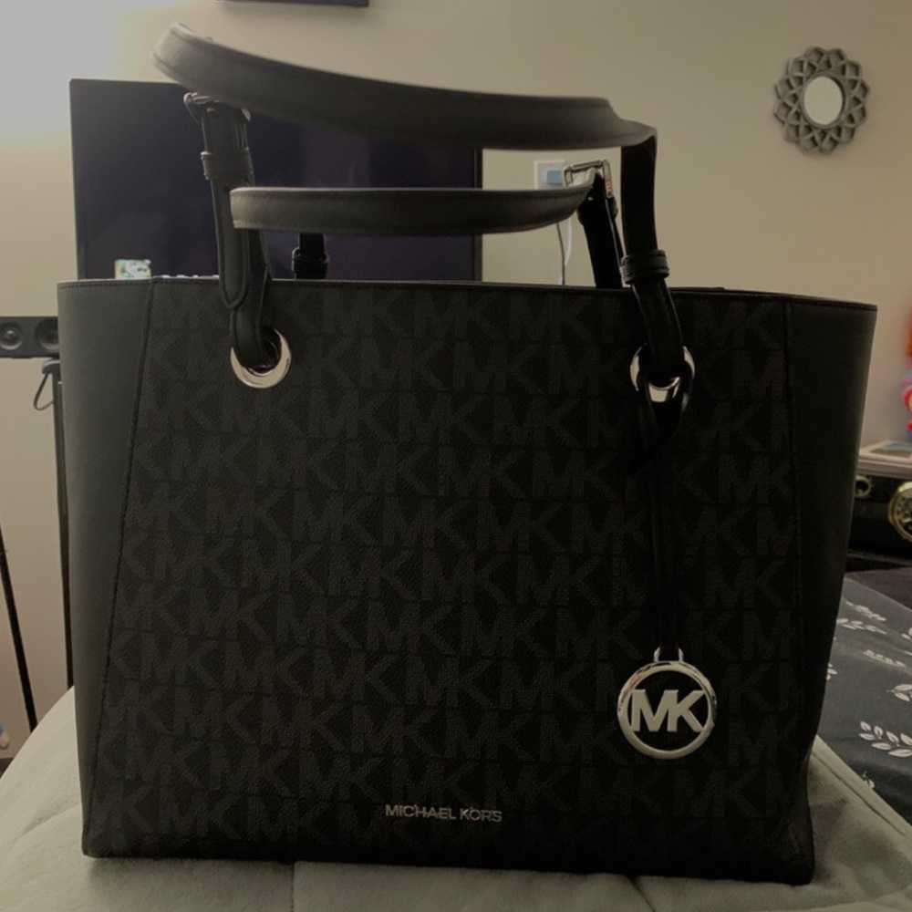 Michael Kors Black tote purse